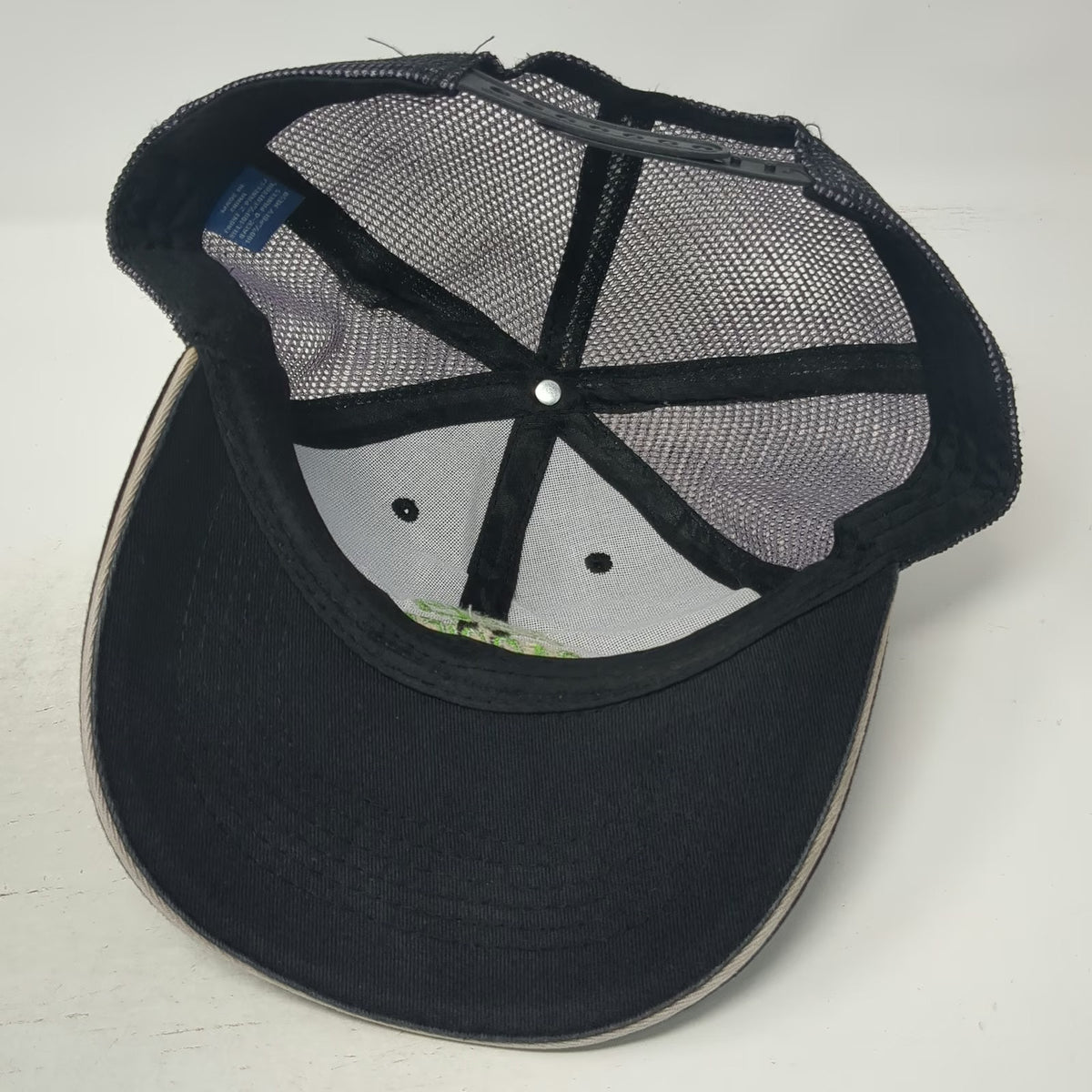 R+L Carriers Trucker Hat Black One Size Mesh Back Snapback Green Embroidery Logo