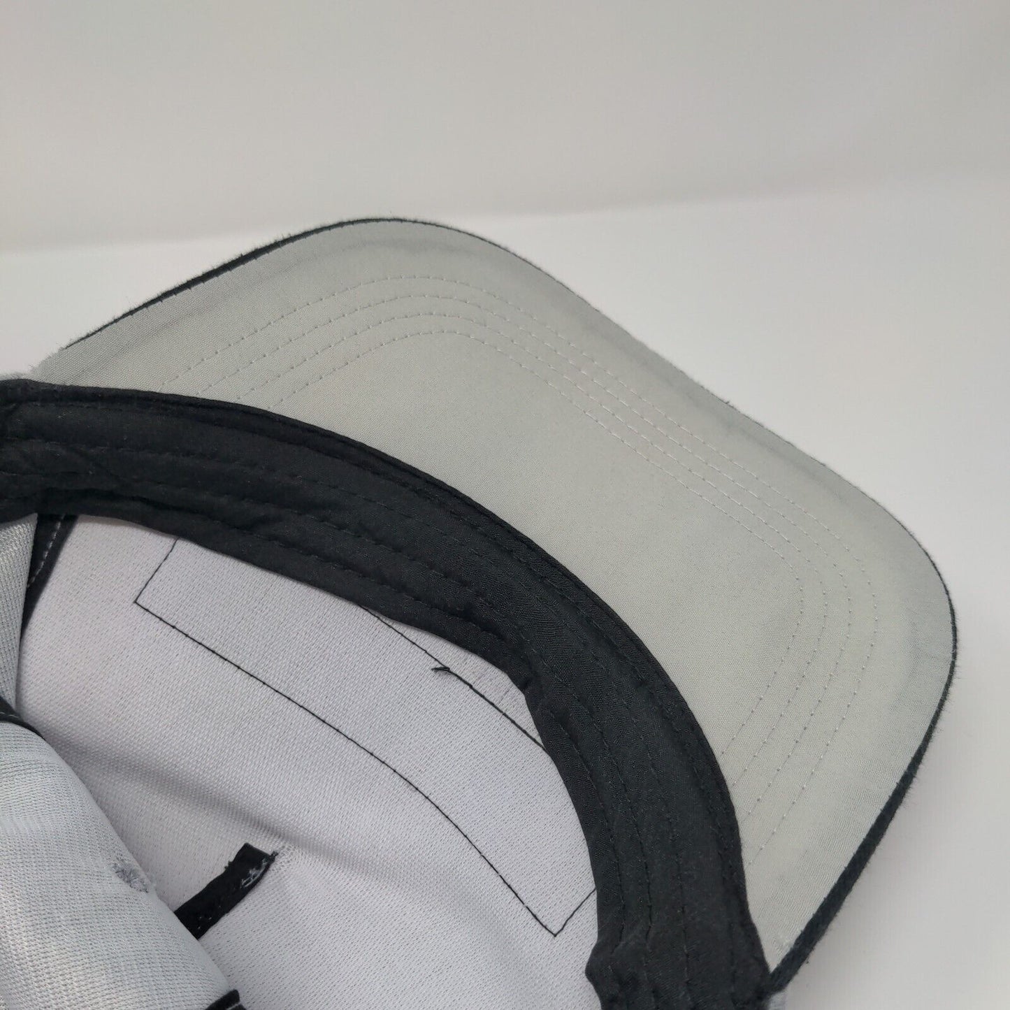 Roblox Patch Snapback Hat Gray Youth OSFM Adjustable Colorblock