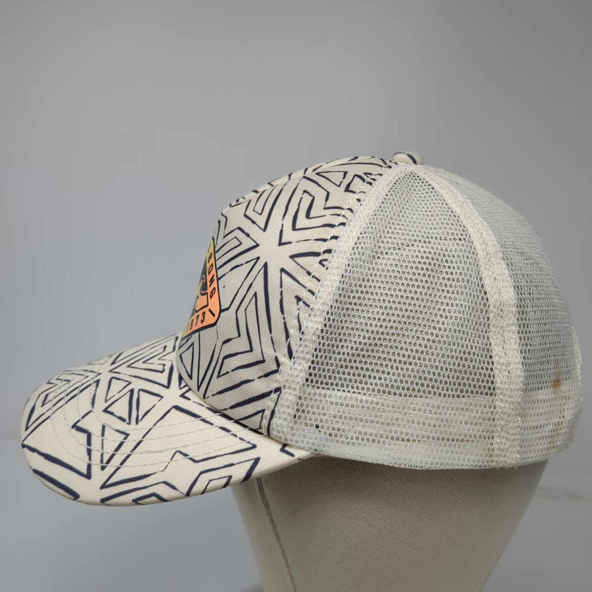 Billabong Trucker Hat Beige One Size Geometric Rainbow Logo Mesh Back Snapback