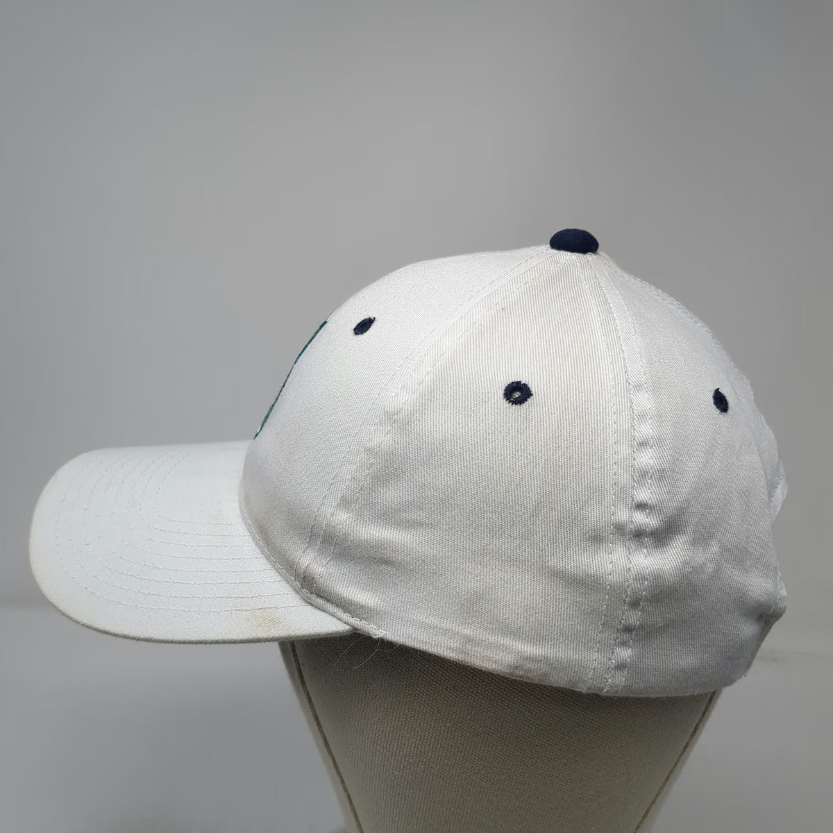 Seattle Mariners MLB Signatures Snapback White Hat OSFM Embroidered Logo Blue