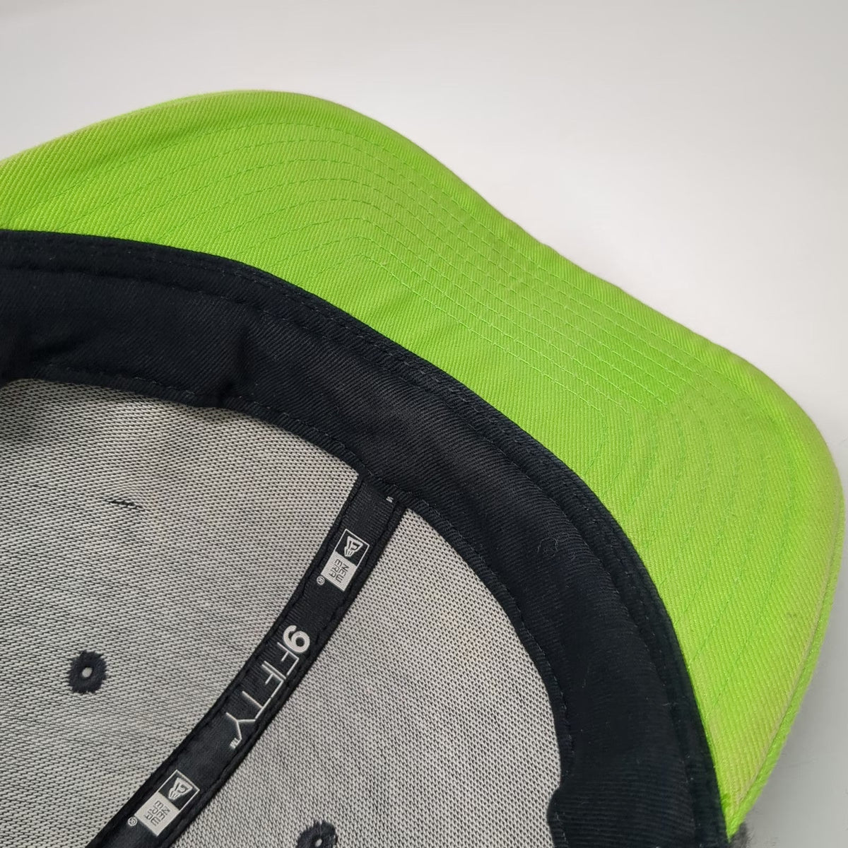 New Era Snapback Hat Gray Green L Seattle Seahawks NFL Flat Brim Wool 9FIFTY