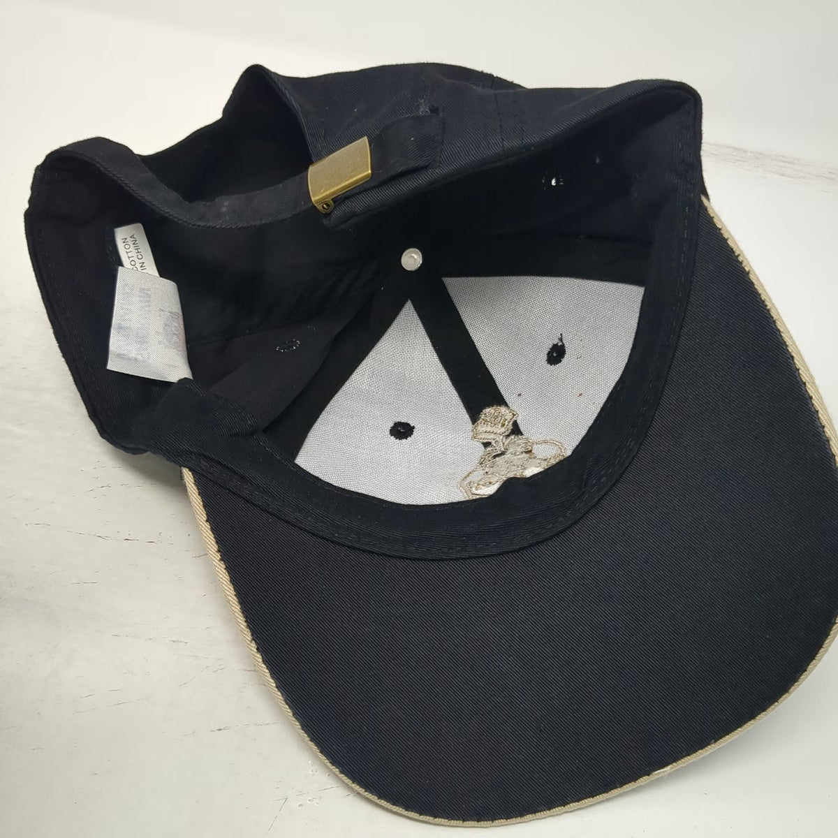 Sherwin-Williams Baseball Cap Black One Size Cover The Earth Logo Two Tone hat