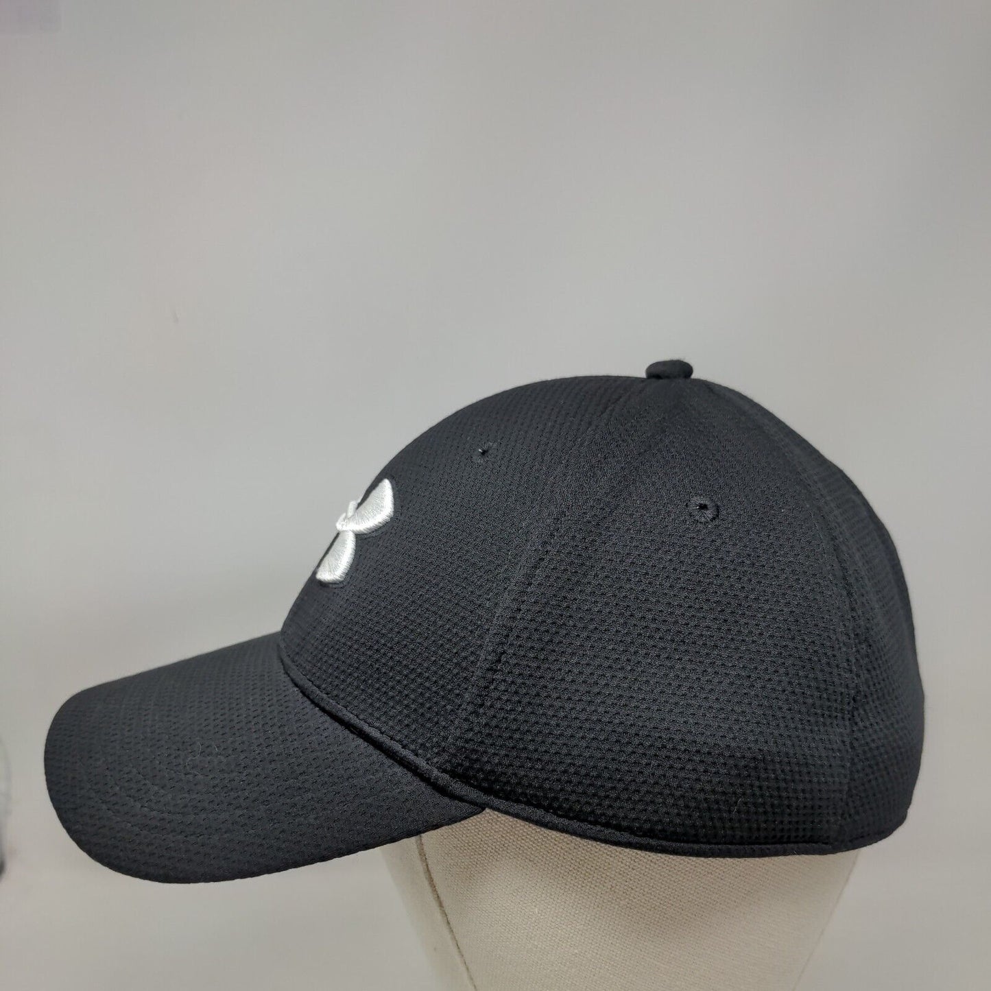 Under Armour Fitted Hat XL/XXL Black Embroidered Logo Vent Holes