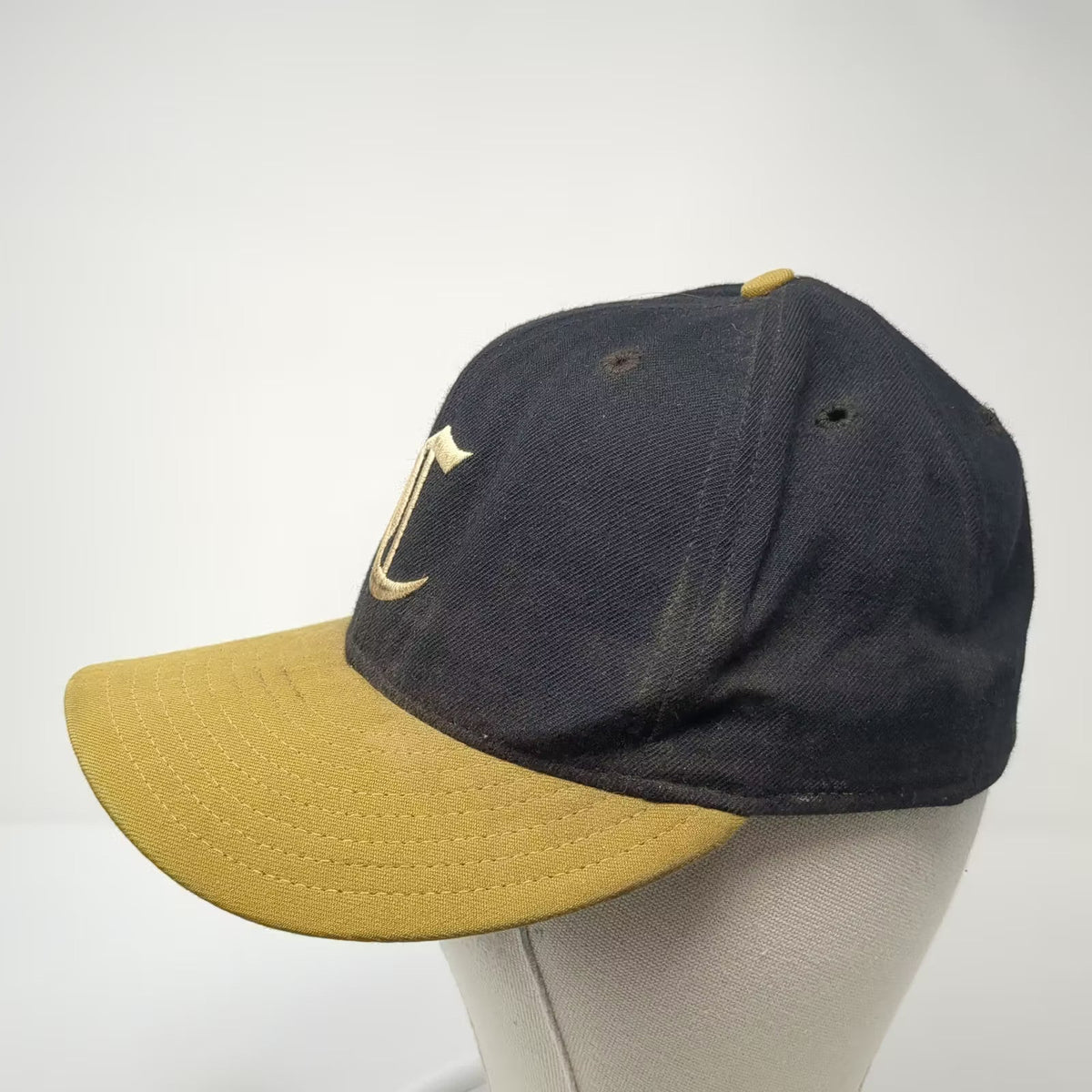New Era Baseball Cap Black Gold 7 7/8 Wool Fitted Hat 5950 Pro Model USA Made