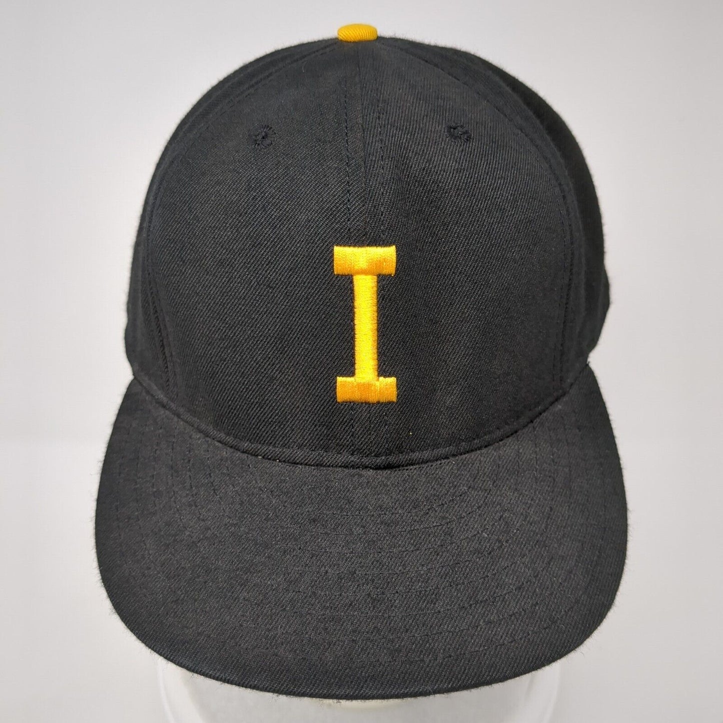 Letter I Fitted Hat Black 7 5/8 Embroidered Solid 6 Panel Vent Holes