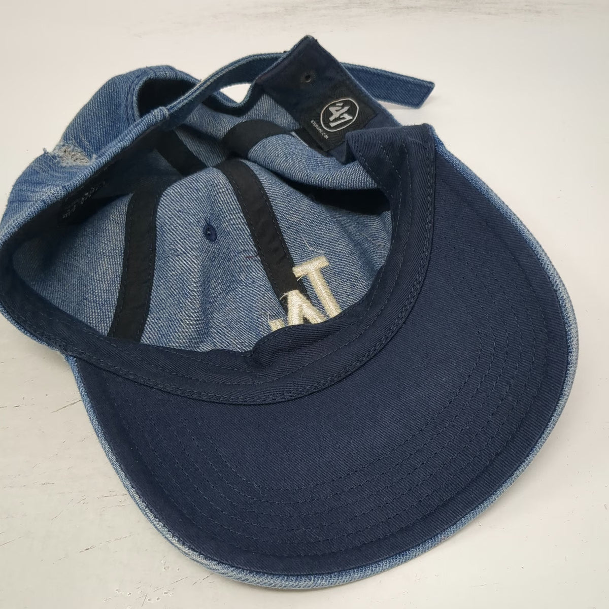 '47 MLB Los Angeles Dodgers Baseball Cap Blue One Size Distressed Denim LA Hat