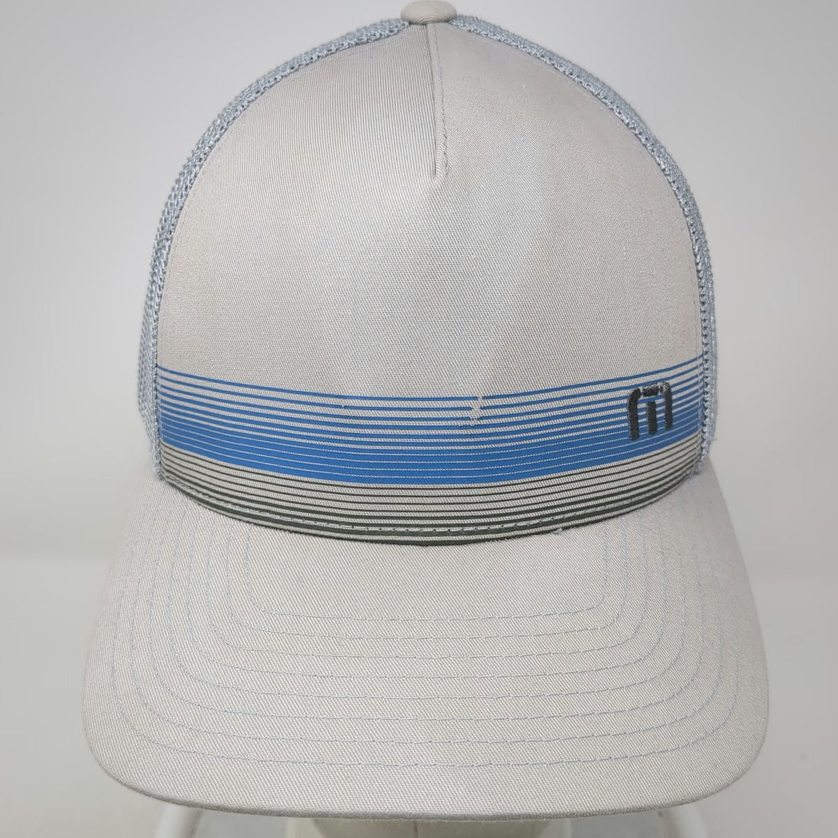 TravisMathew Golf Baseball Cap Gray XL Mesh Flexfit Horizontal Stripes Hat