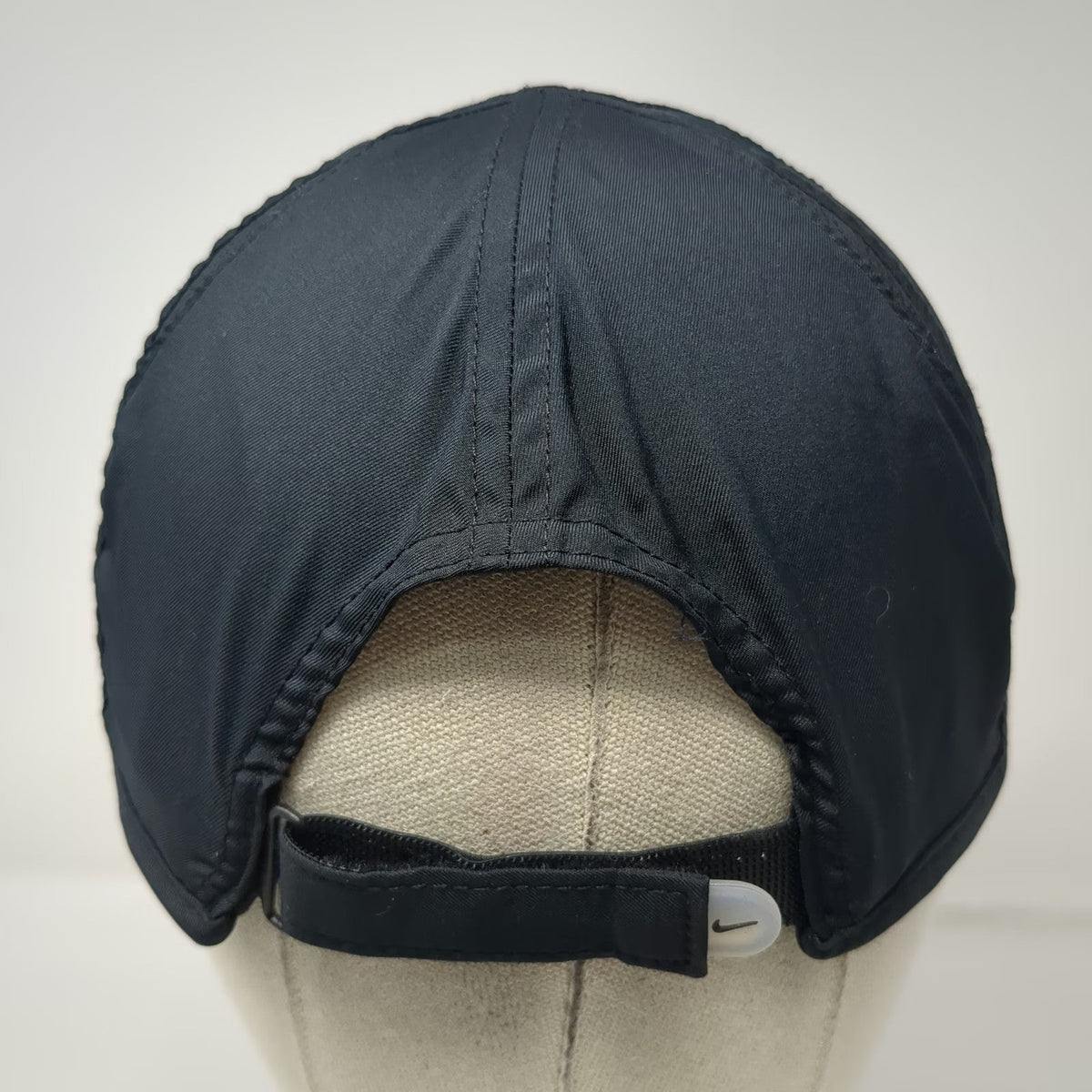 Nike Baseball Cap Black One Size Lightweight Performance Swoosh Slideback Hat