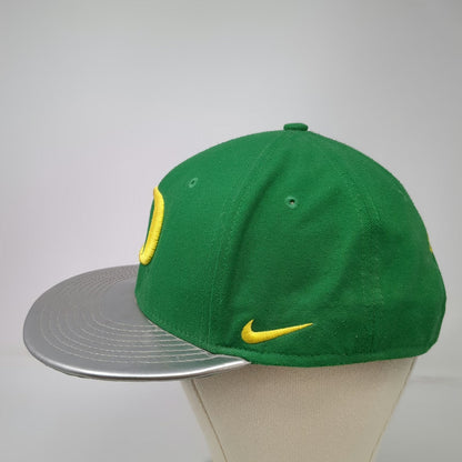 Nike Oregon Ducks NCAA Snapback Green One Size Silver Metallic Bill Flat Hat