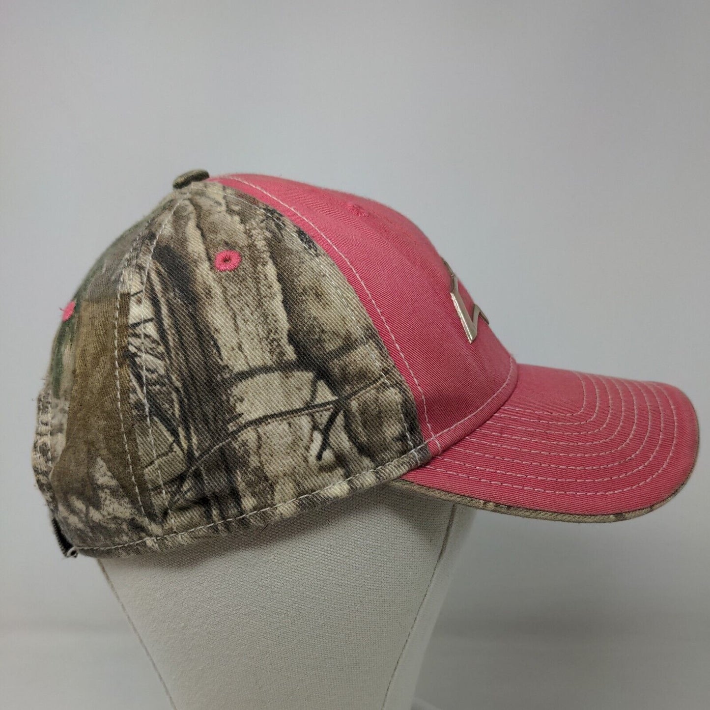 GM Official Women's Strapback Pink Camo Hat Chevrolet Metal 3D Logo Cars