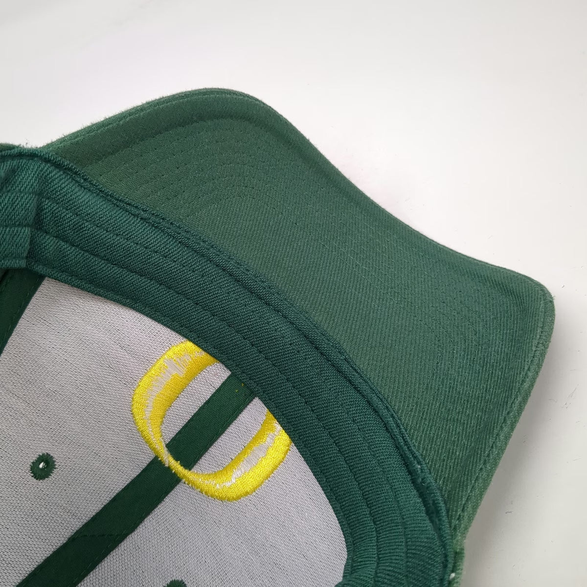 Oregon Ducks NCAA Nike Green One Size Hat Stretch Fit Embroidered Logo Swoosh