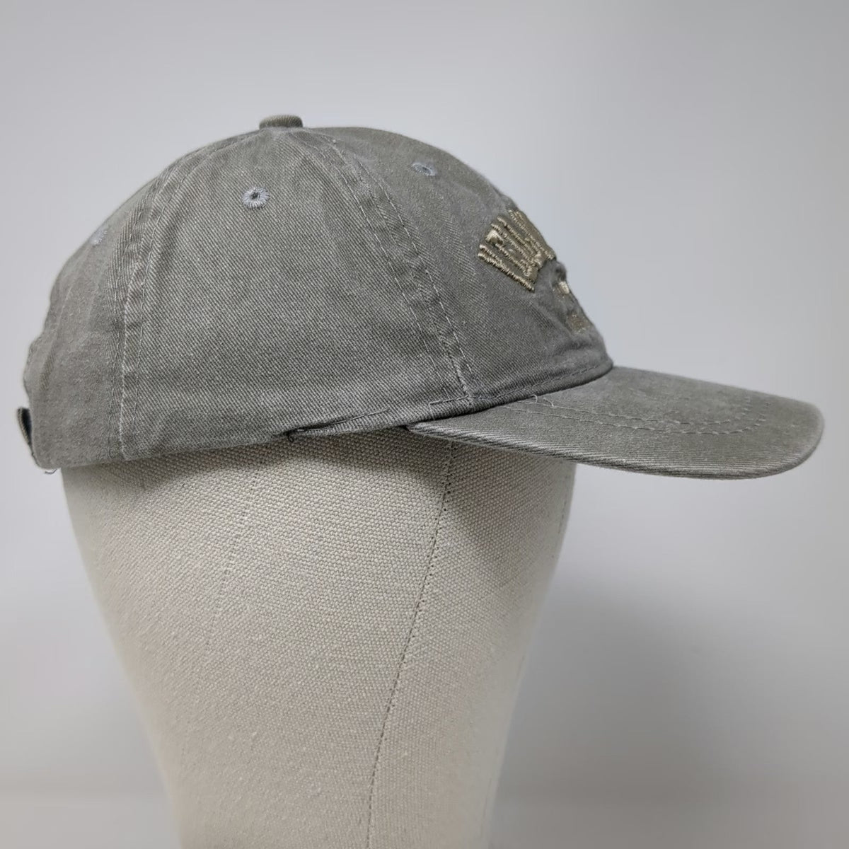 Lucky 7 USA Baseball Cap Gray One Size Yellowstone National Park Strapback Hat