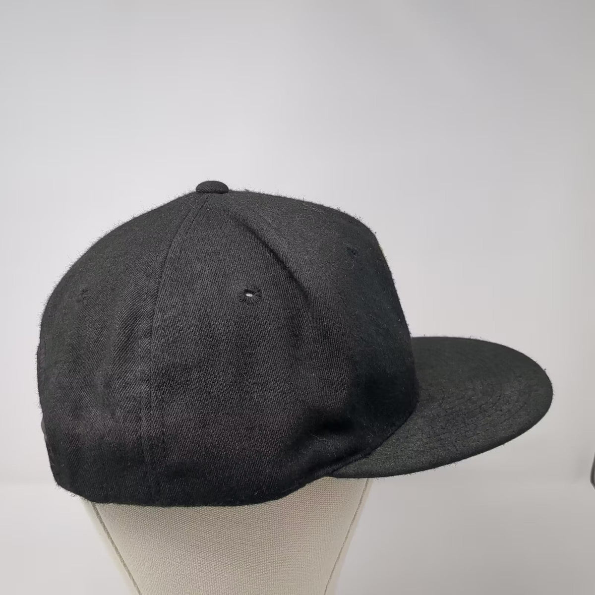 Richardson Pro Model Snapback Hat Black Beige Block I Logo Size L Gray Brim