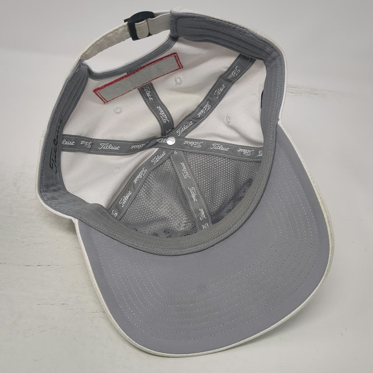 Titleist Baseball Cap White OSFM Pro V1 FootJoy Golf Performance Adjustable Hat