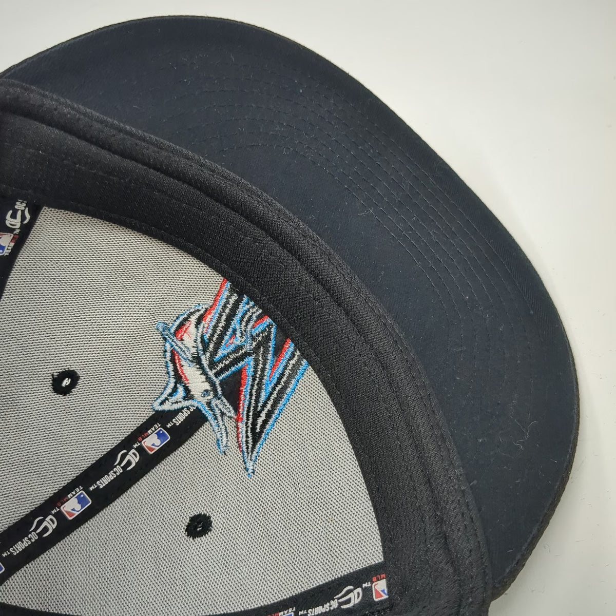 Miami Marlins MLB OC Sports Baseball Cap Black One Size Performance Strapback