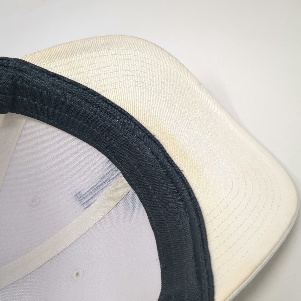 Nike Los Angeles Dodgers MLB Baseball Cap White One Size Dri-Fit Legacy 91 Hat