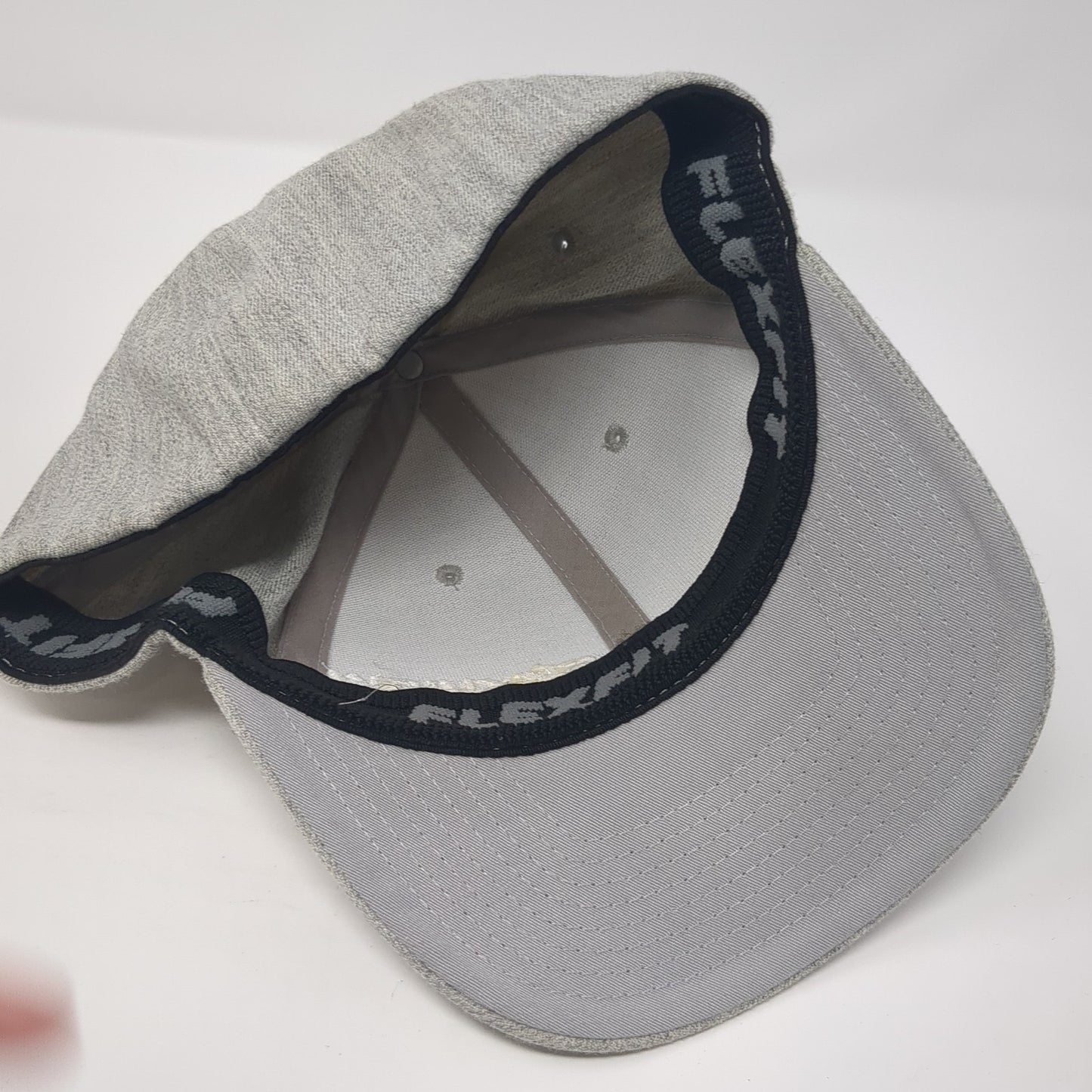 Skyview Fitted Hat Gray XL Embroidered Vent Holes Flexfit Yupoong