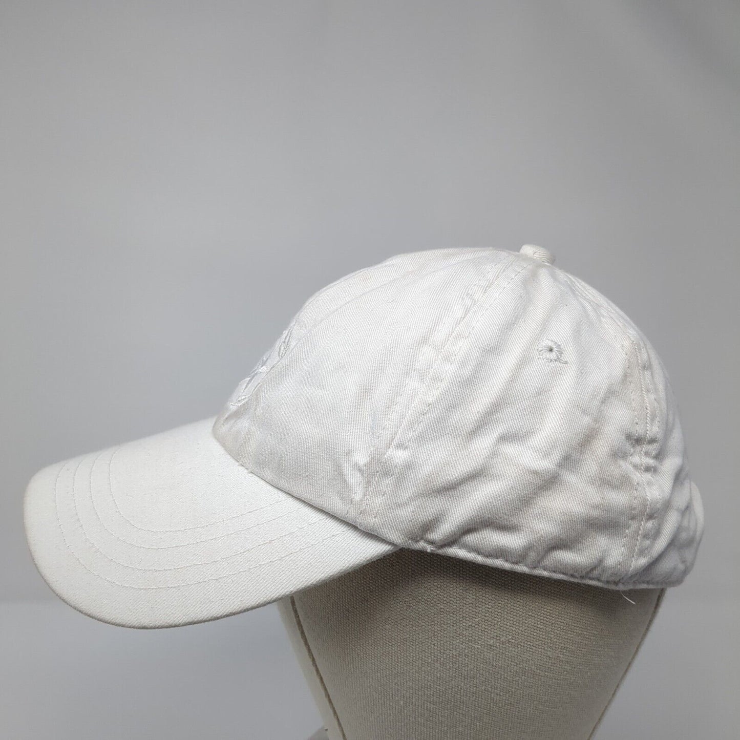 Wreath Star Strapback Hat White One Size Adjustable Embroidered 6 Panel Cotton