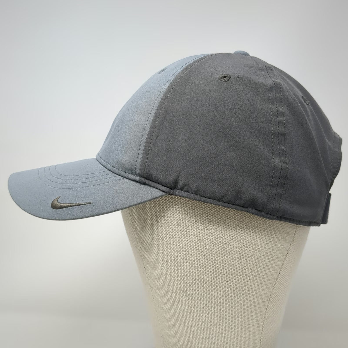 Nike Baseball Cap Gray One Size Two Tone Performance Embroidered Strapback Hat