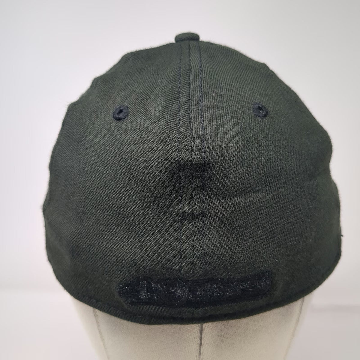 San Francisco 49ers NFL New Era Baseball Cap Black L 39THIRTY Tonal Logo Hat
