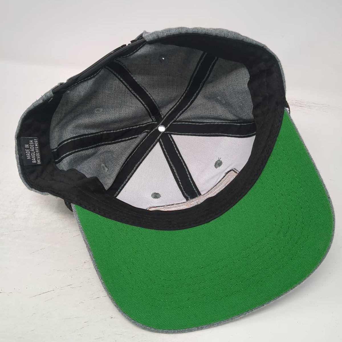 Scheels Snapback Gray One Size Hat Rope Detail Green Undervisor Mountain Patch