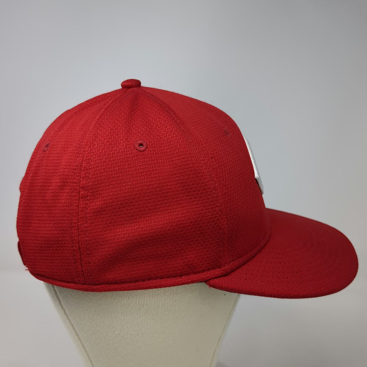 Cincinnati Reds MLB OC Sports Baseball Cap Red One Size Strapback Embroidered