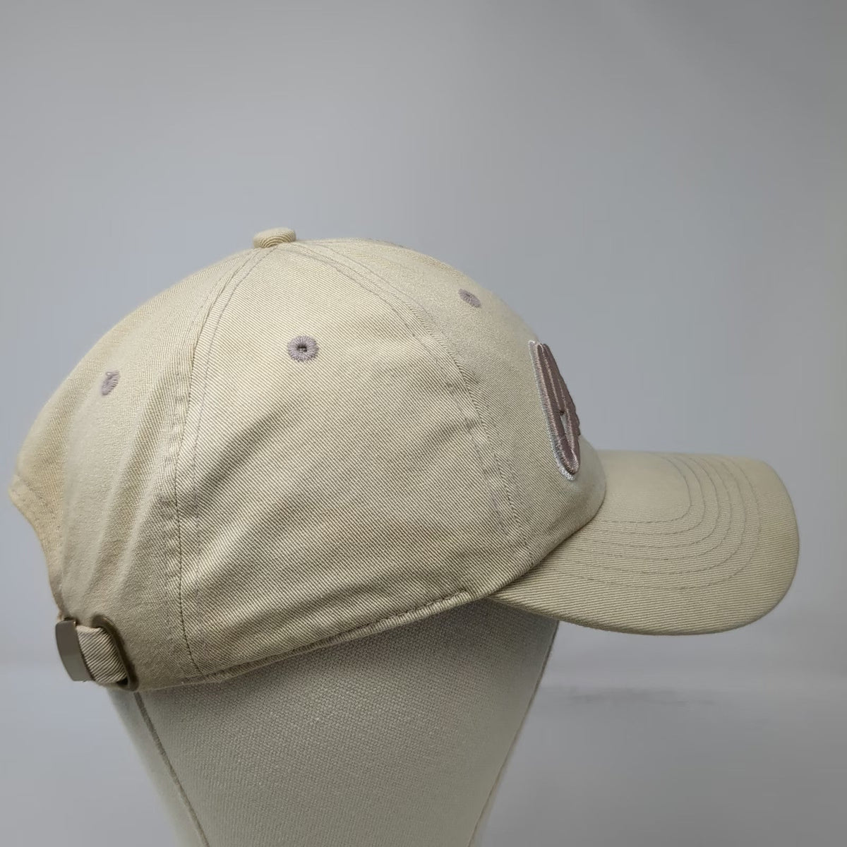 One Way Graphique Chicago Baseball Cap Beige One Size Adjustable Slideback Hat