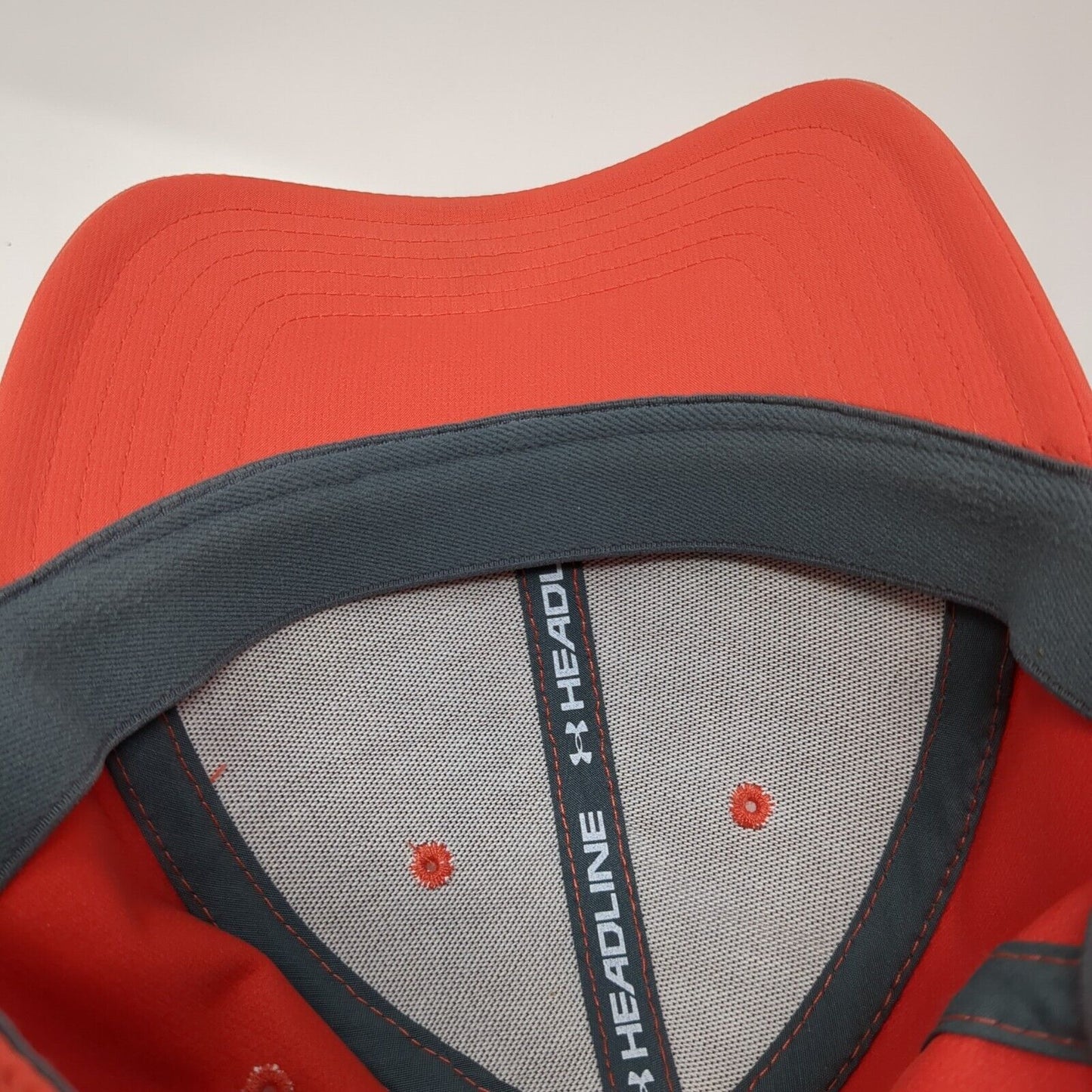 Under Armour Fitted Hat Red S/M Classic Fit Lightweight Headline 6 Panel