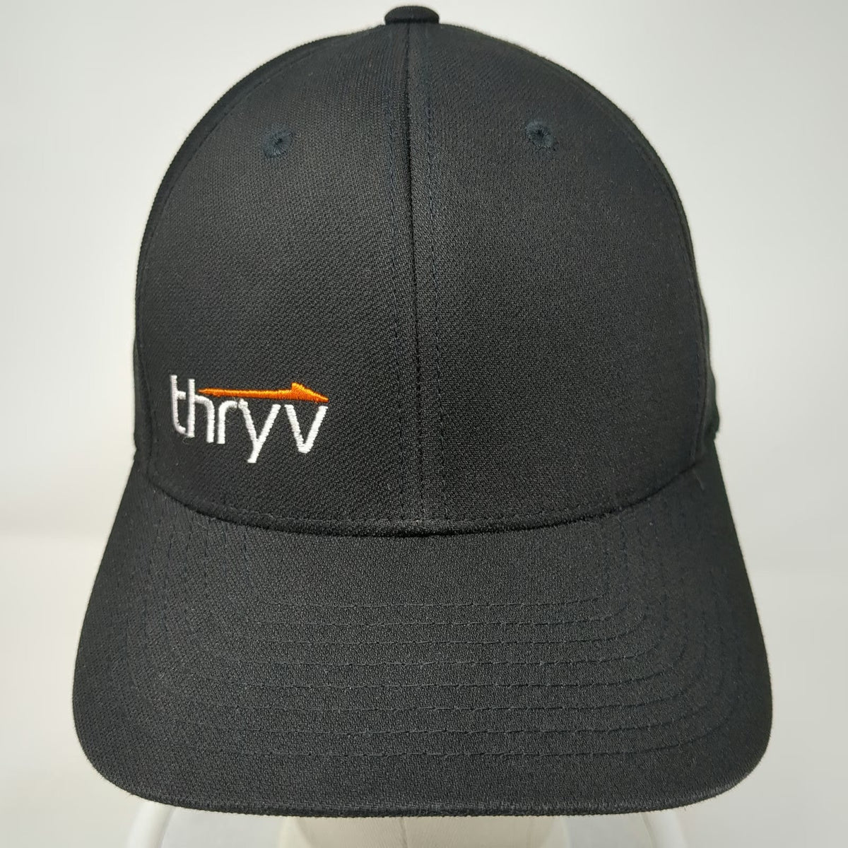 TravisMathew Snapback Black Hat One Size thryv Logo Yupoong Flexfit 110 Stretch
