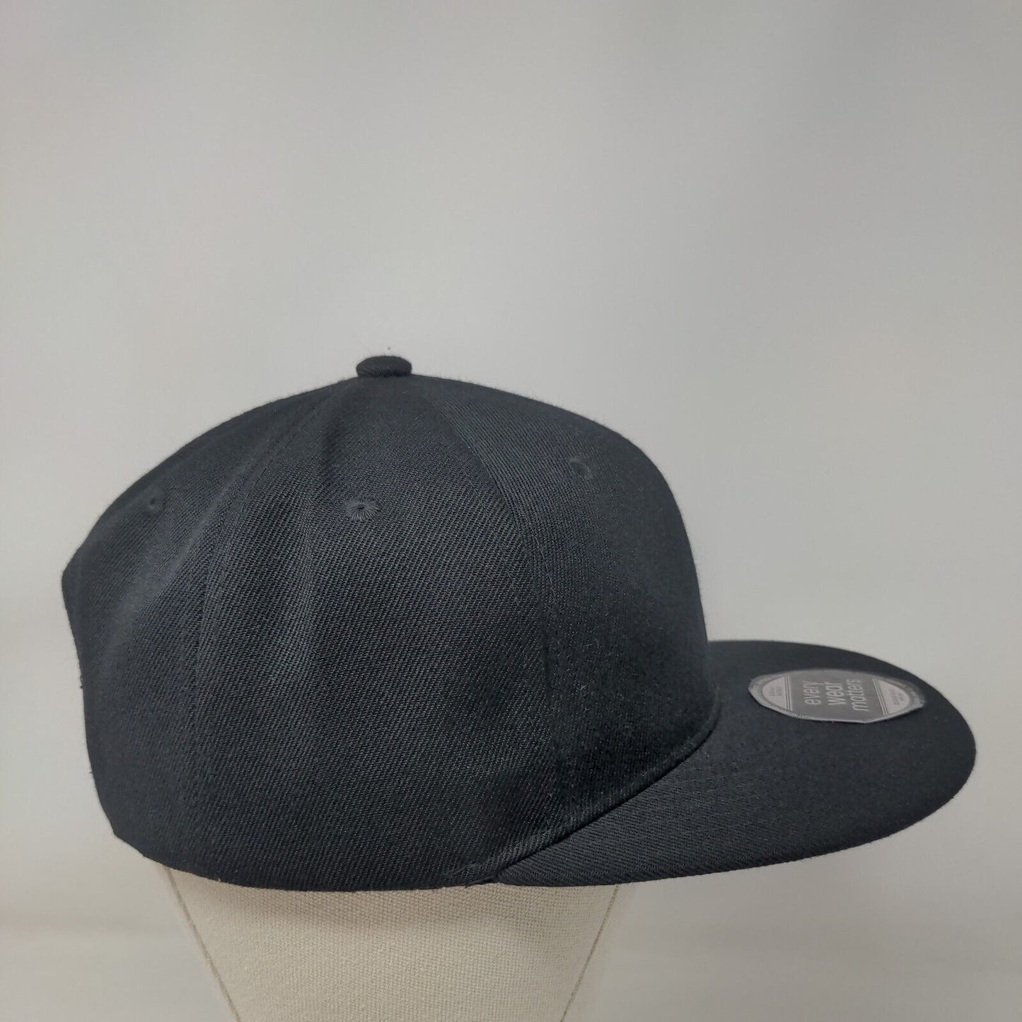 ChoKoLids Snapback Hat Black One Size Adjustable Solid 6 Panel Blank