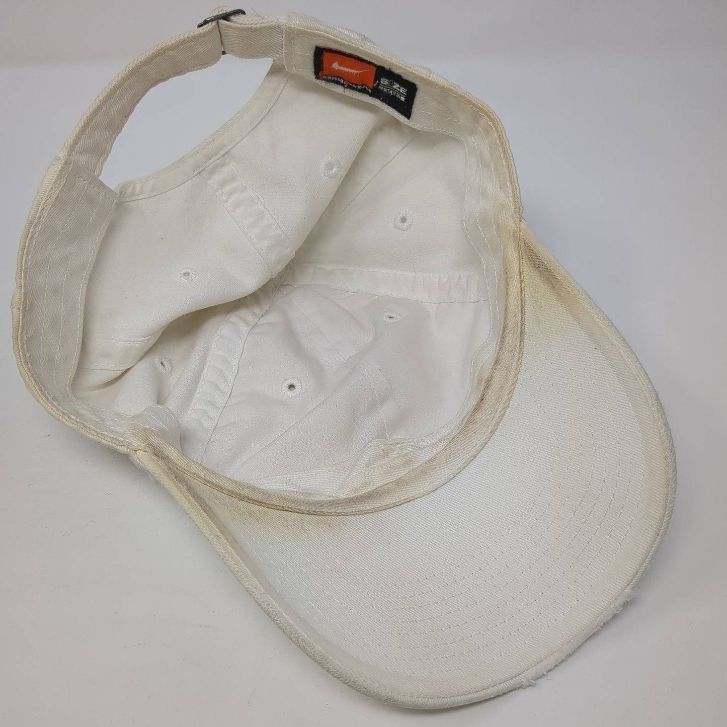 Nike Slideback Baseball Cap White OS Adjustable Embroidered Swoosh Heritage86