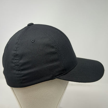 Oakley Baseball Cap Black S-M Flexfit Grid Texture Performance Logo tonal hat