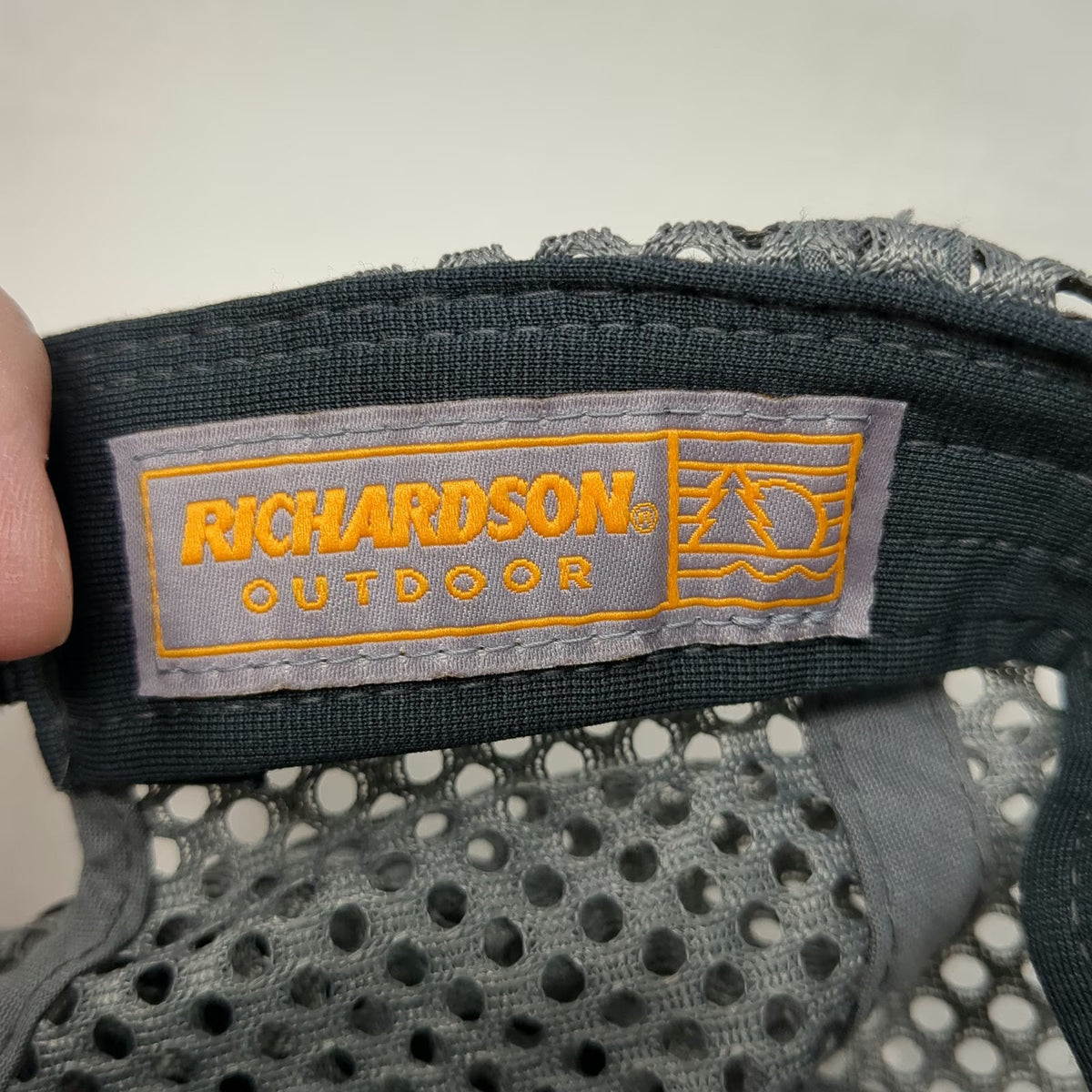 Richardson Baseball Cap Black One Size Fish Logo Mesh Back Fishing Hat 935