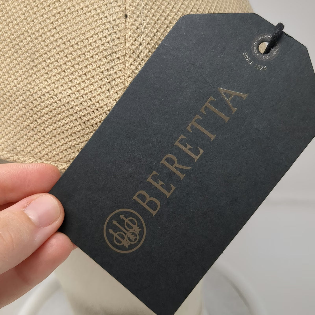 Beretta Baseball Cap Beige M Shield Logo Mesh Back Flexfit Shooting Hat W/Tags