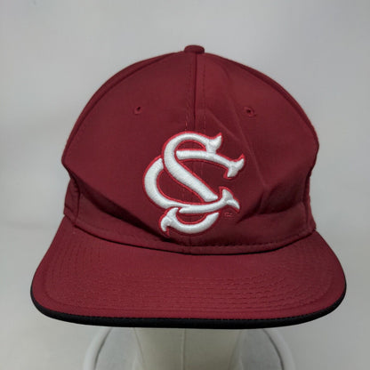 Under Armour University of South Carolina Fitted Hat Red Size MK Gamecocks