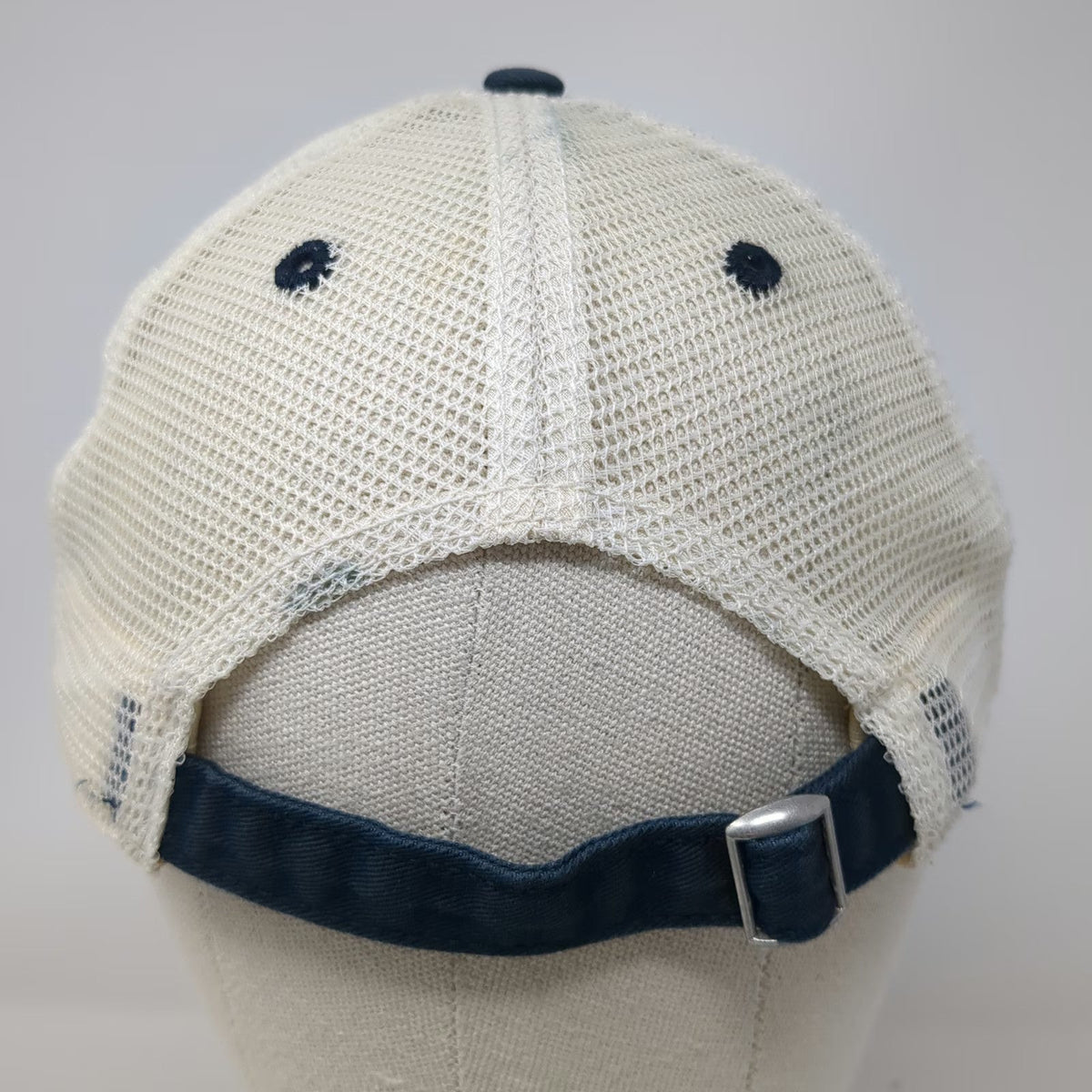 Bass Pro Shops Blue OSFM Baseball Cap Hat Mesh Back Fishing Patch Logo Buckle