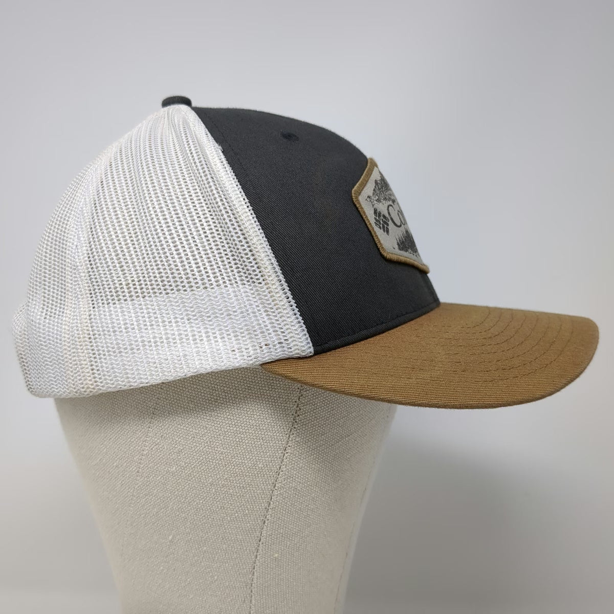 Columbia Trucker Hat Gray White Brown One Size Mesh Snapback Mountain Patch