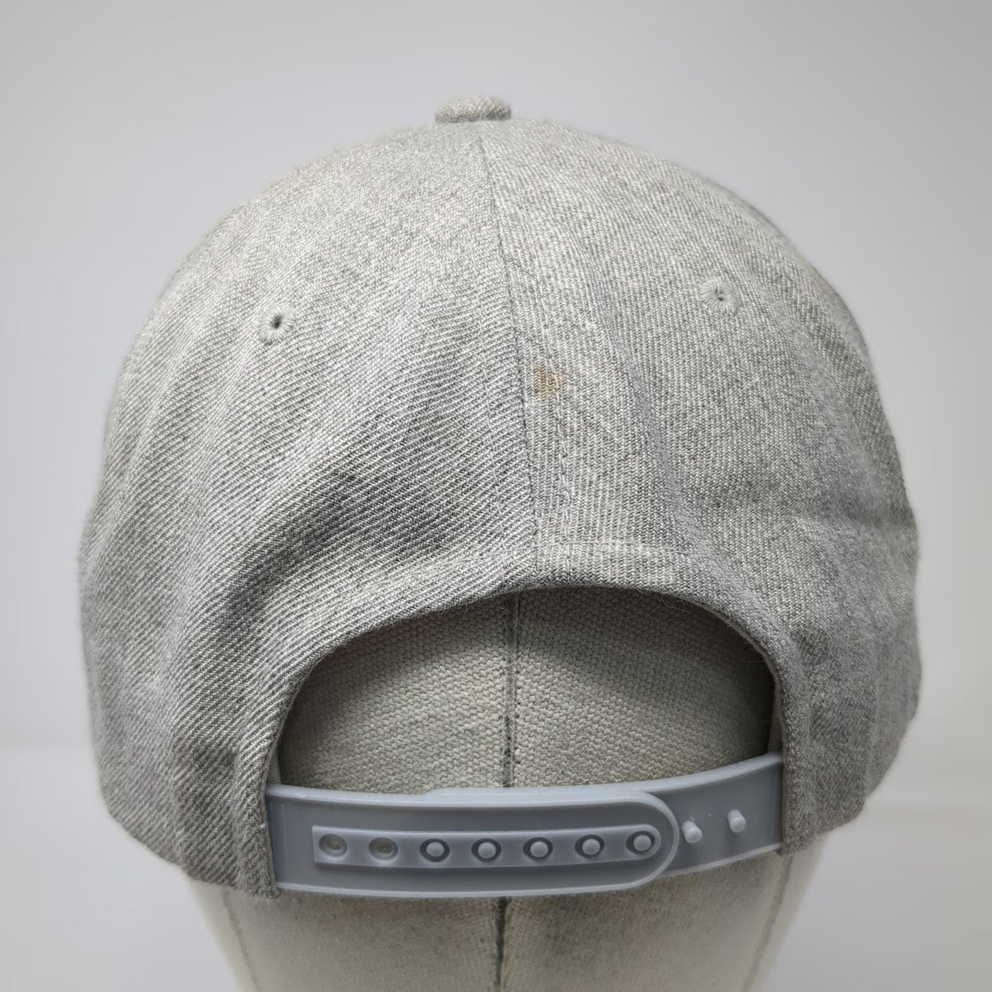 Yupoong Snapback Hat Gray One Size Green Underbrim Flat Brim Embroidered Wool