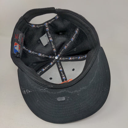 Team MLB San Francisco Giants Strapback Hat Black OSFM Embroidered Logo