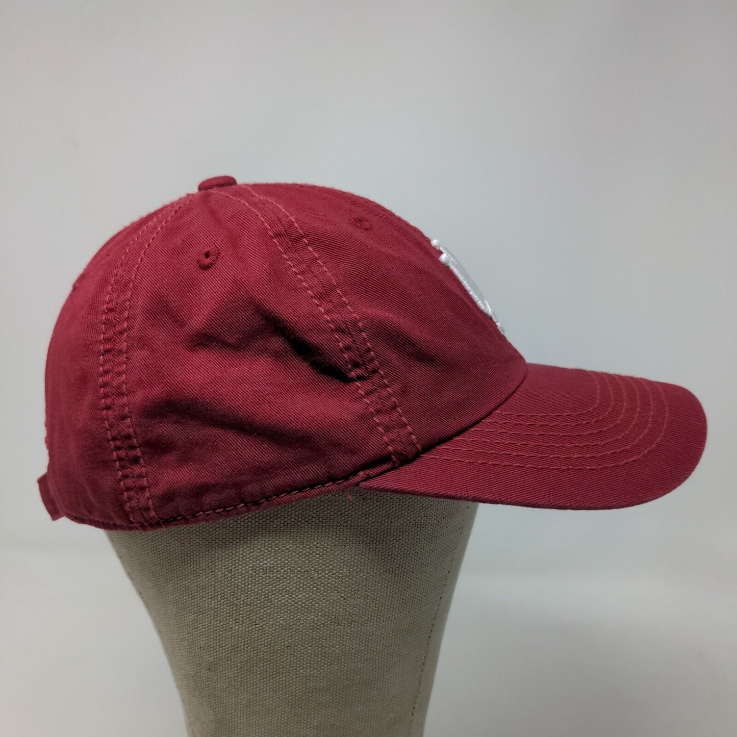 Top of the World Men's Slideback hat Red Embroidered IU Hoosiers Logo Cotton