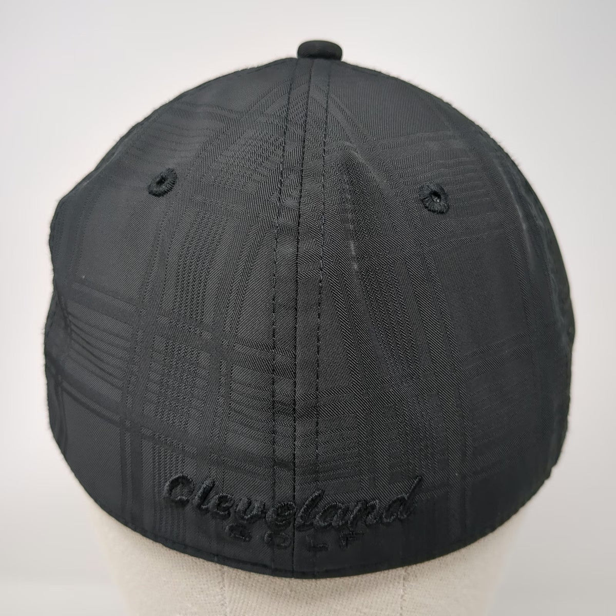 Cleveland Golf Baseball Cap Black M Fitted Textured A-Flex Stretch Fit Hat