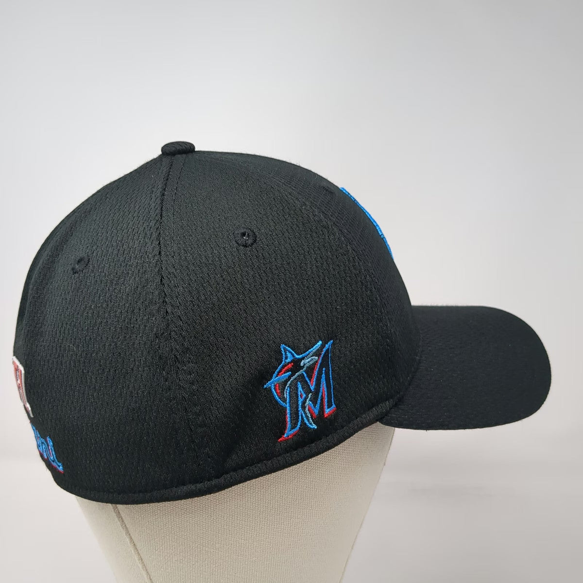 New Era Miami Marlins MLB Baseball Cap Black L 39THIRTY Stretch Fit Fitted Hat