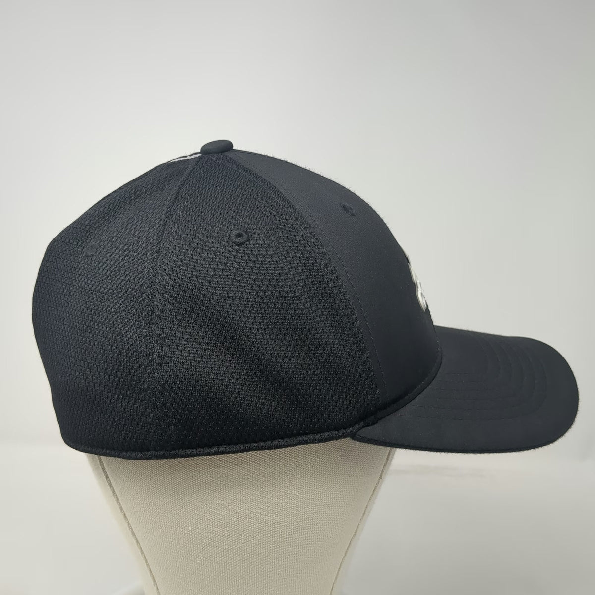 Adidas Baseball Cap Black XL Flexfit Mesh Back Reflective Stripe Rubberized Hat