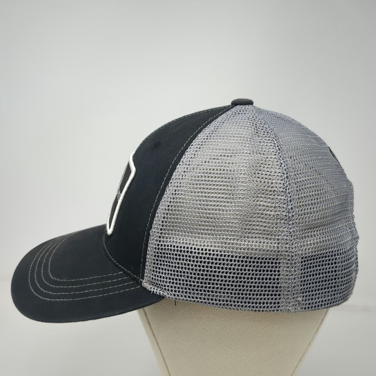 Garth Brooks Stadium Tour Trucker Hat Black Gray One Size Mesh Snapback Series