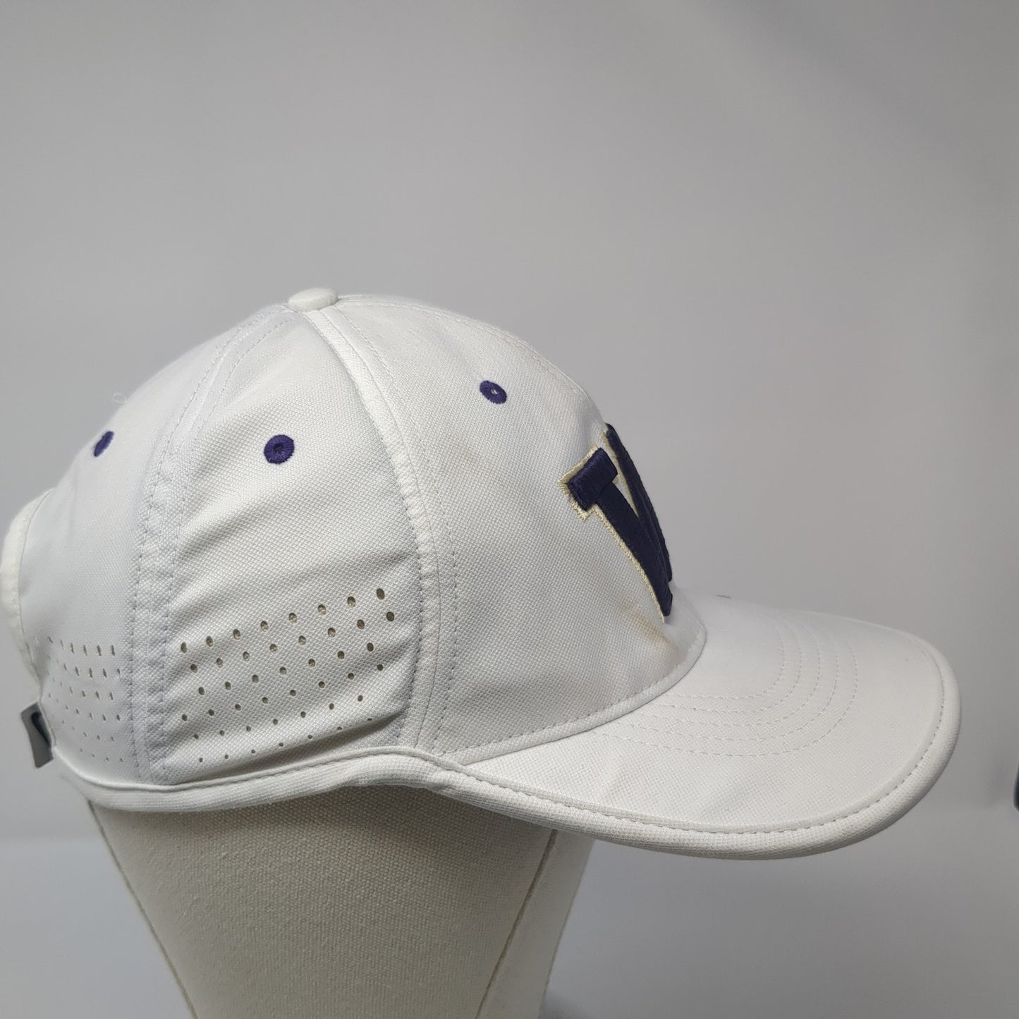 Letter W Strapback Hat White One Size Embroidered Laser Cut Nike Swoosh