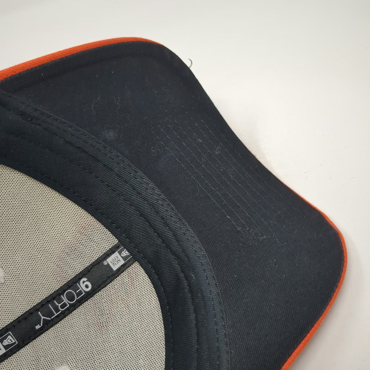 New Era NCAA Baseball Cap Black White OS Baltimore Orioles Bird Logo Hat