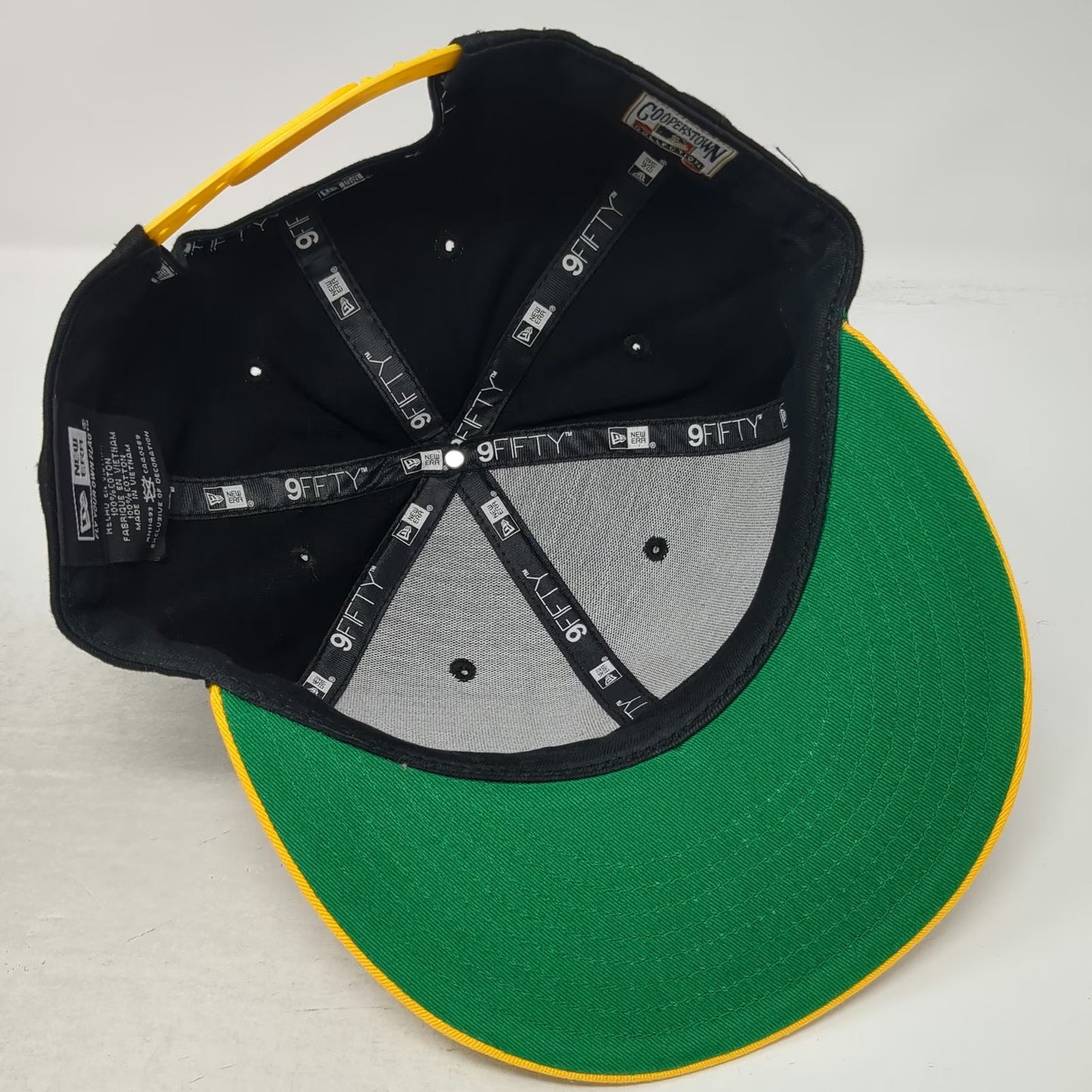 New Era Pittsburgh Pirates MLB Snapback Hat Black Yellow OSFM 9FIFTY Green Brim