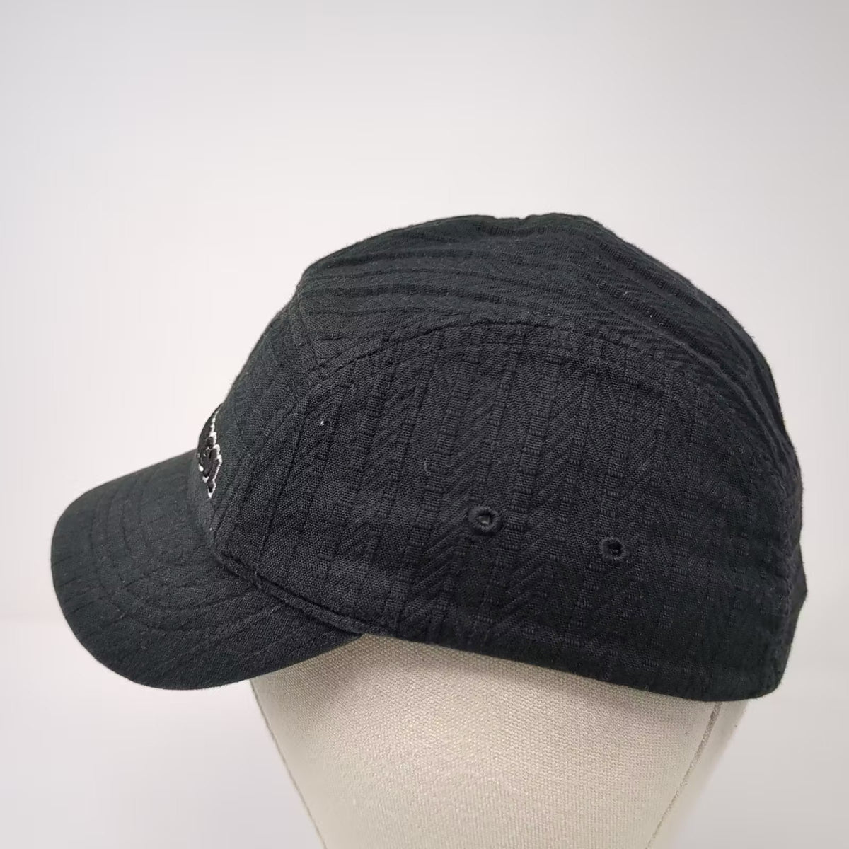 Kangol 5 Panel Black Hat M Fitted Flexfit Embroidered Logo Textured Fabric