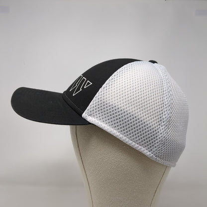 New Era Fitted Trucker Hat Black L/XL Breathable Mesh Back 39Thirty 6 Panel