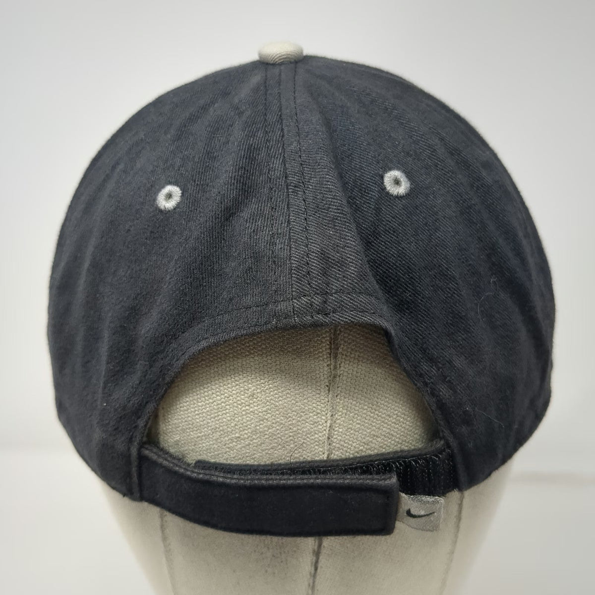 Nike Baseball Cap Black Strapback Embroidered 1972 Graphic Swoosh Hat Vintage